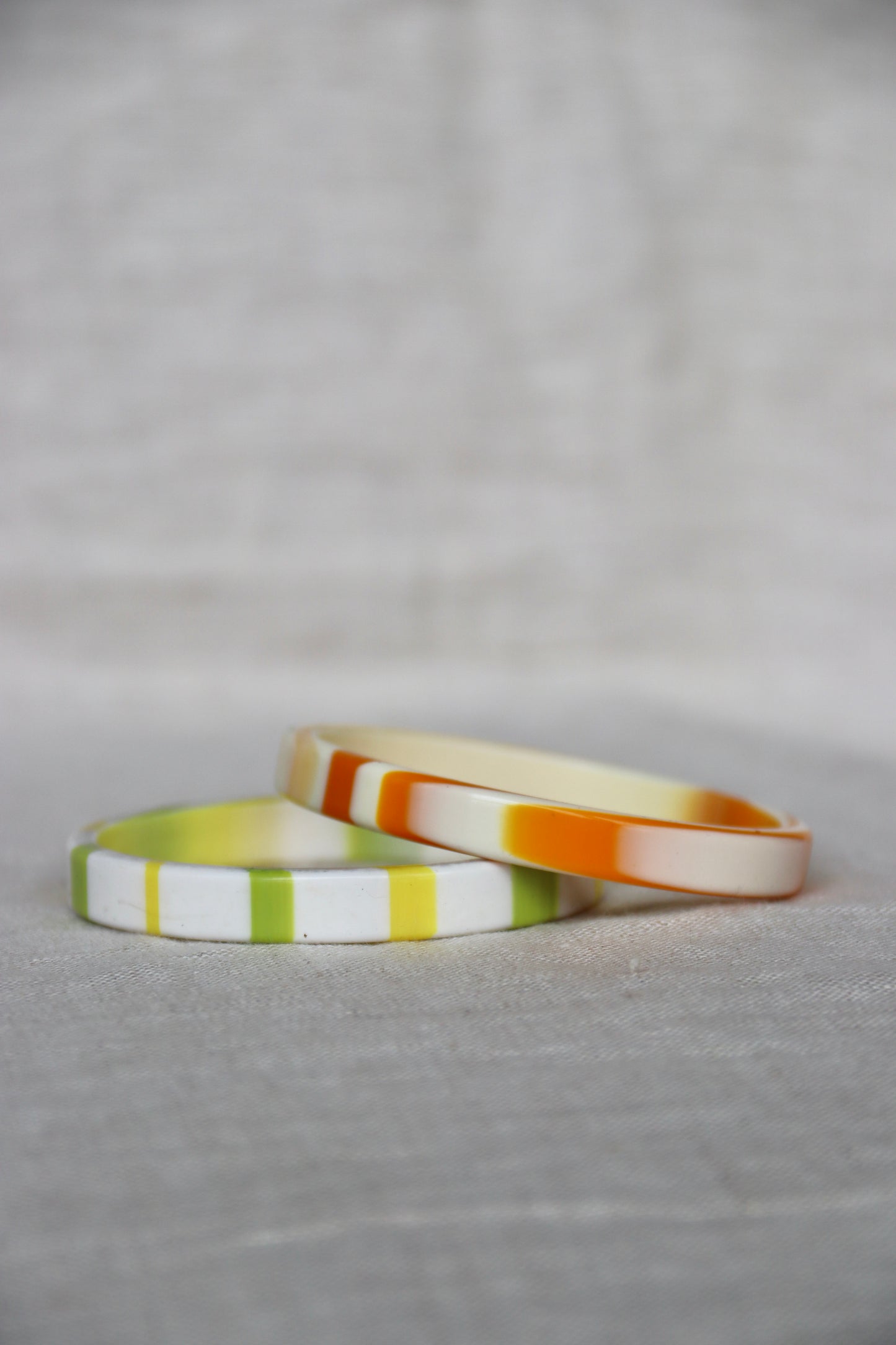 Set of 2 Lucite Bangles
