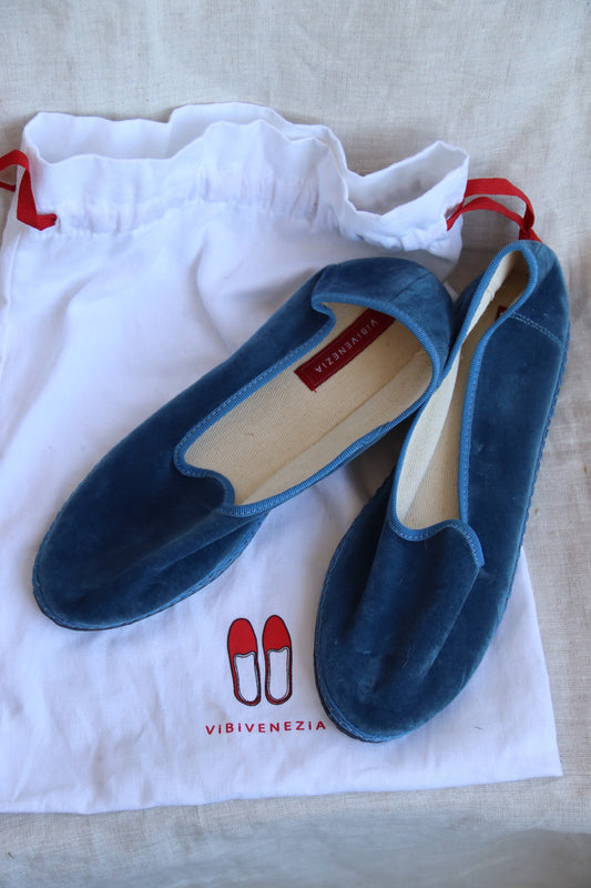 ViBi VENEZIA Blue Velvet Flats