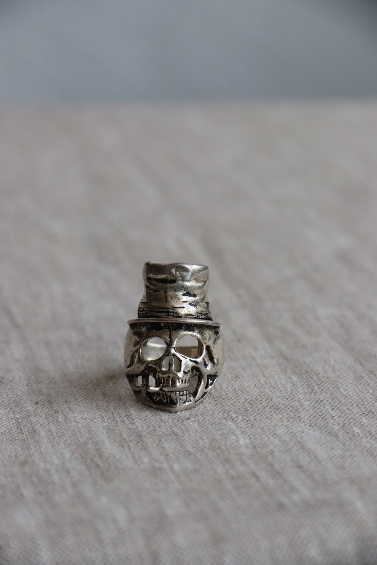 Sterling Silver Skull Ring with Top Hat