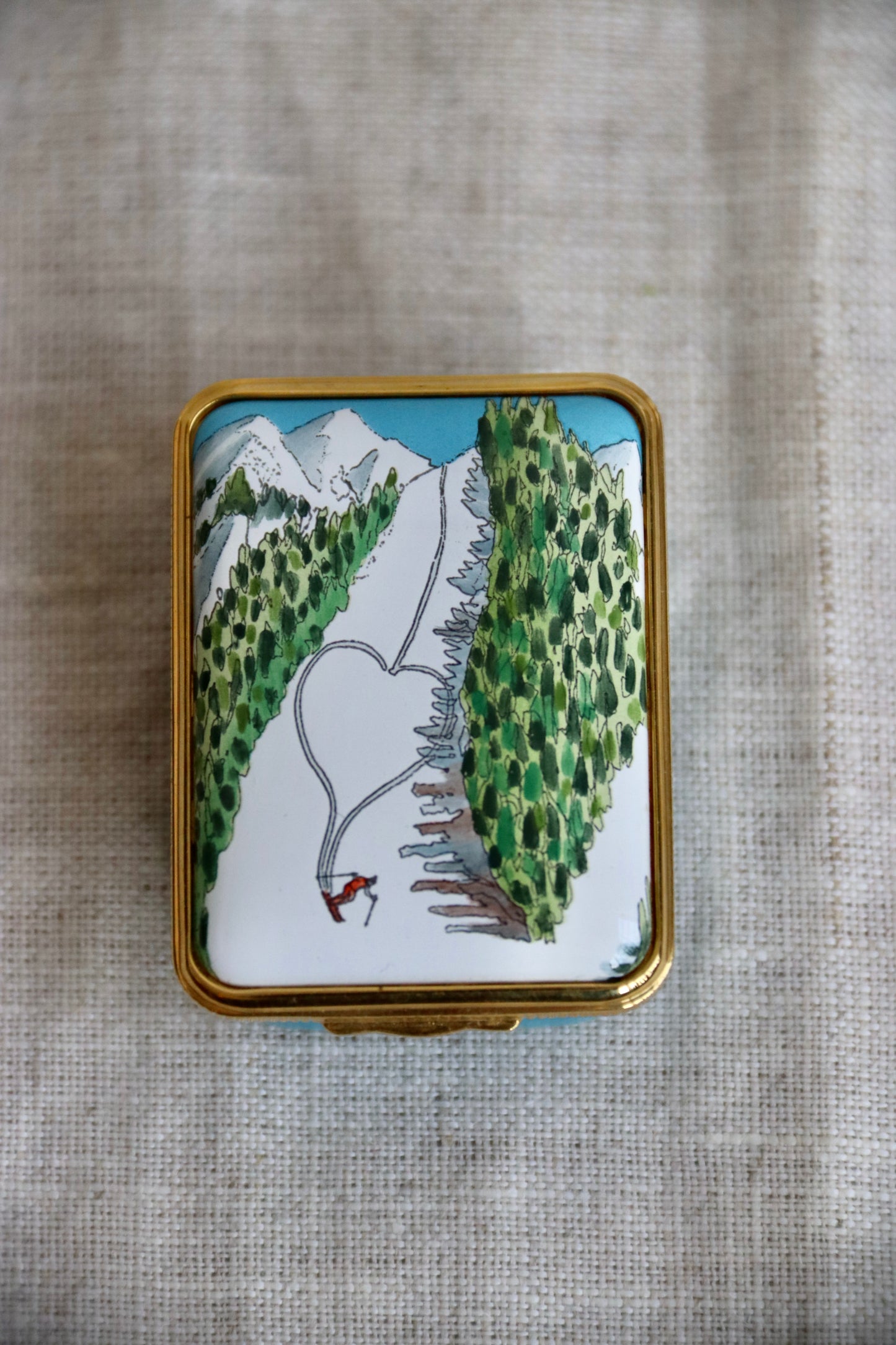 Halcyon Days Mark Hampton Valentine Enamel Box