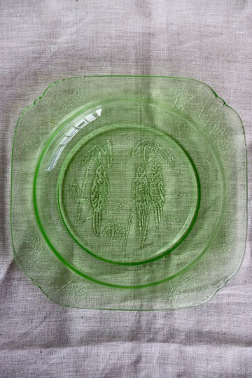 Anchor Hocking Parrot Green Federal Glass Dinner Plate