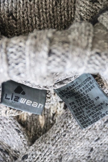 Liz Wear Black and White Sweater