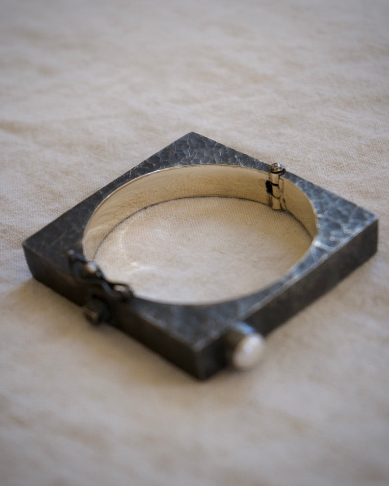 Balaam by Monica Zamoria "Geometrixs" Sterling Pearl Hinged Bangle