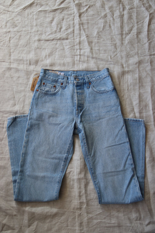 Levis Light Wash Jeans