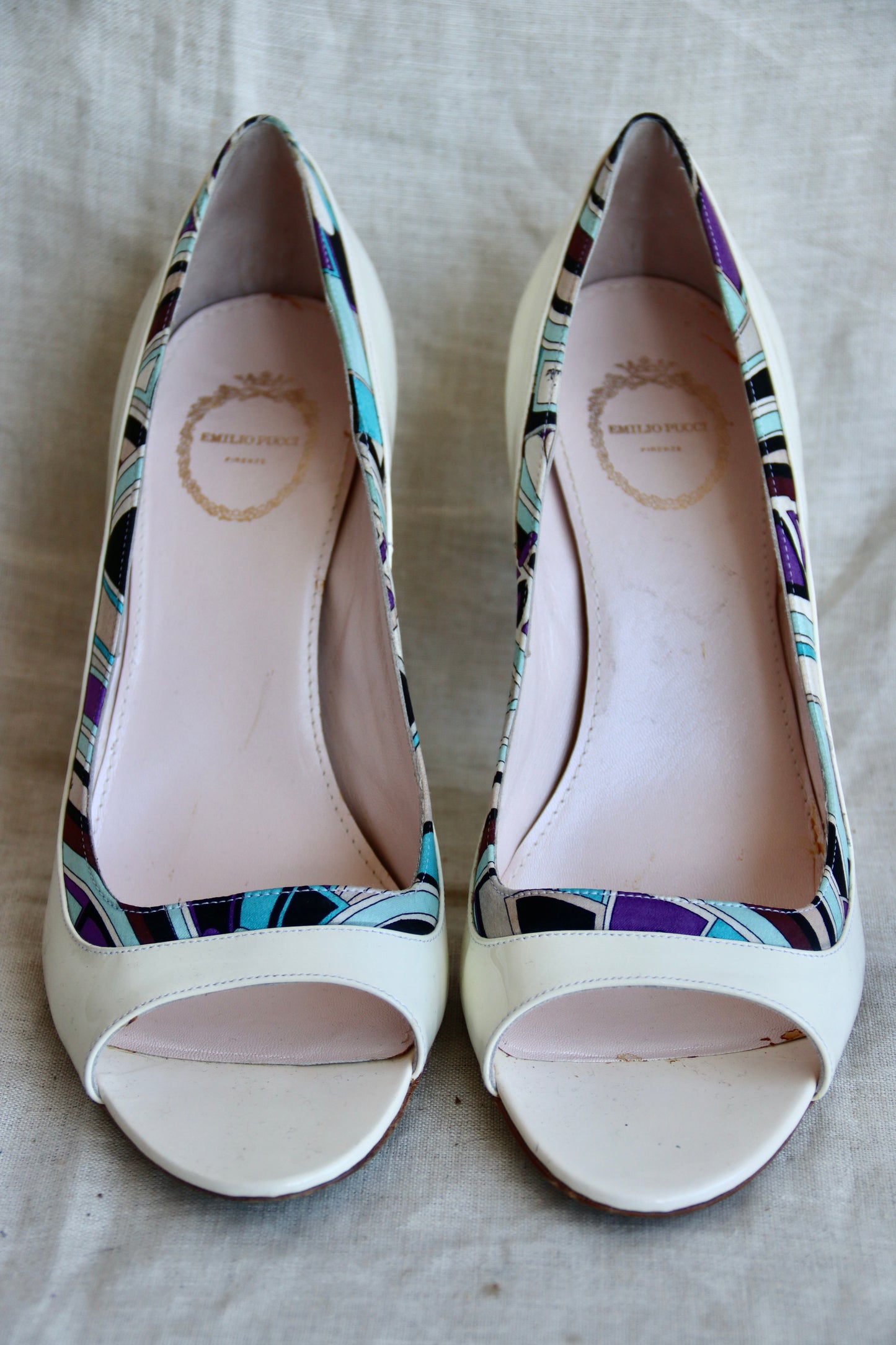 Emilio Pucci White Patent Heels - 40.5