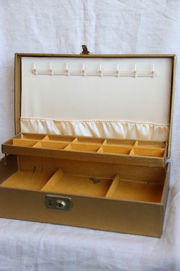 Vintage Jewelry Box