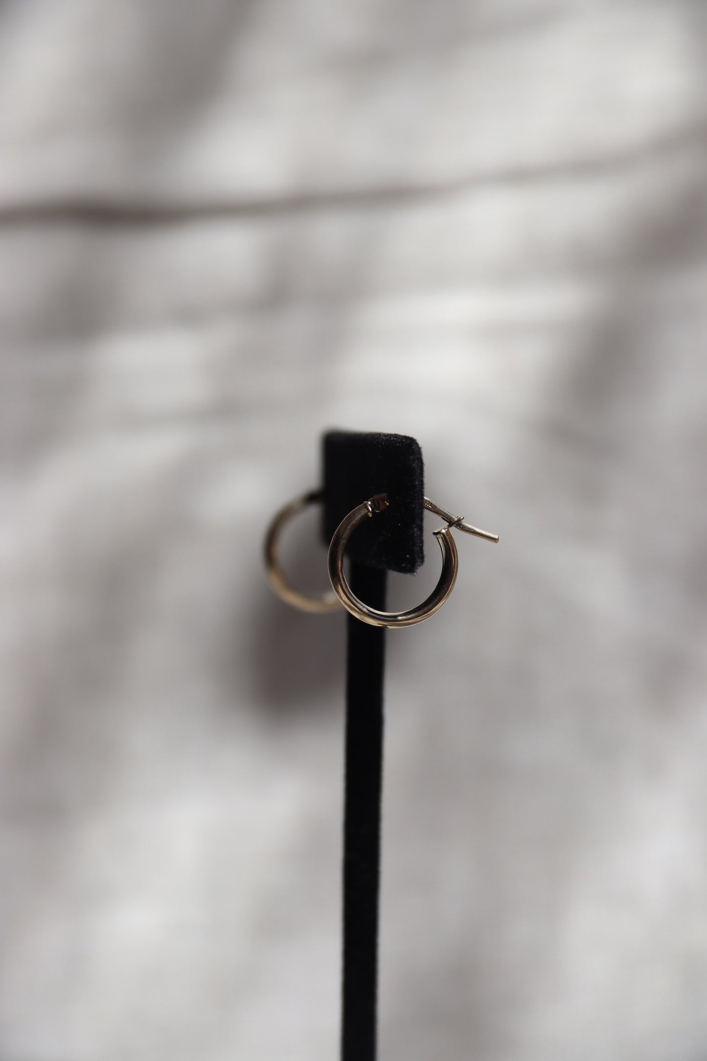 14K Gold Huggie Hoop Earrings
