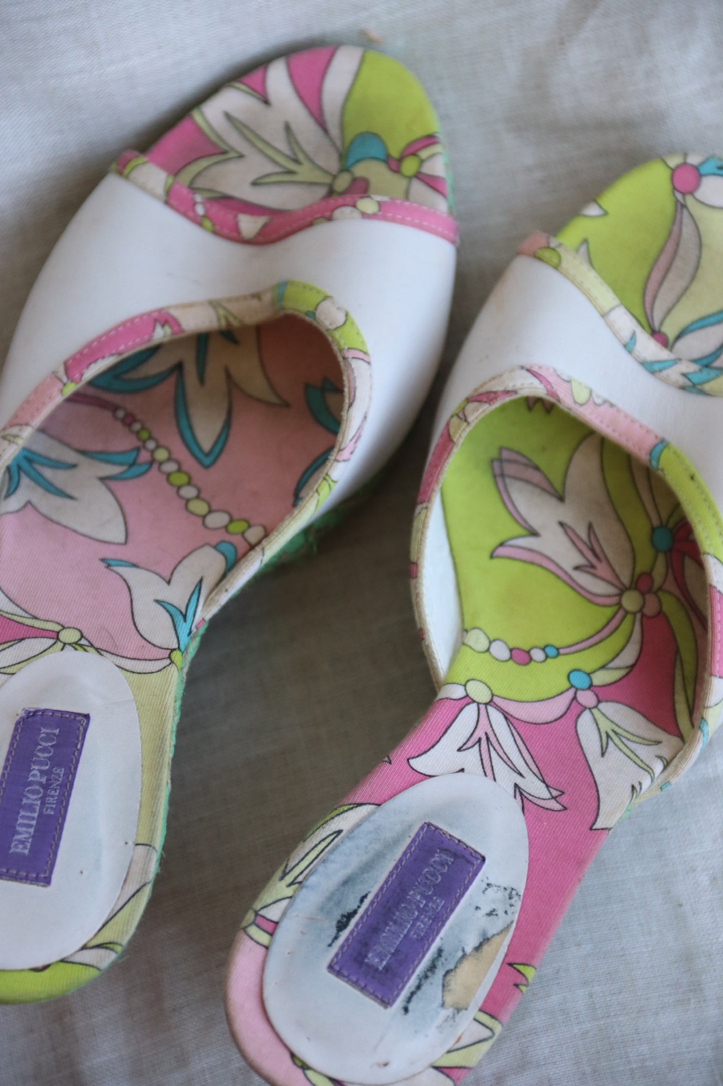 Emilio Pucci White Wedge Heels - 9