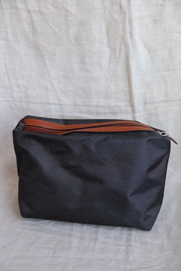 Ruoxin Choo Brown Bag with Pouch