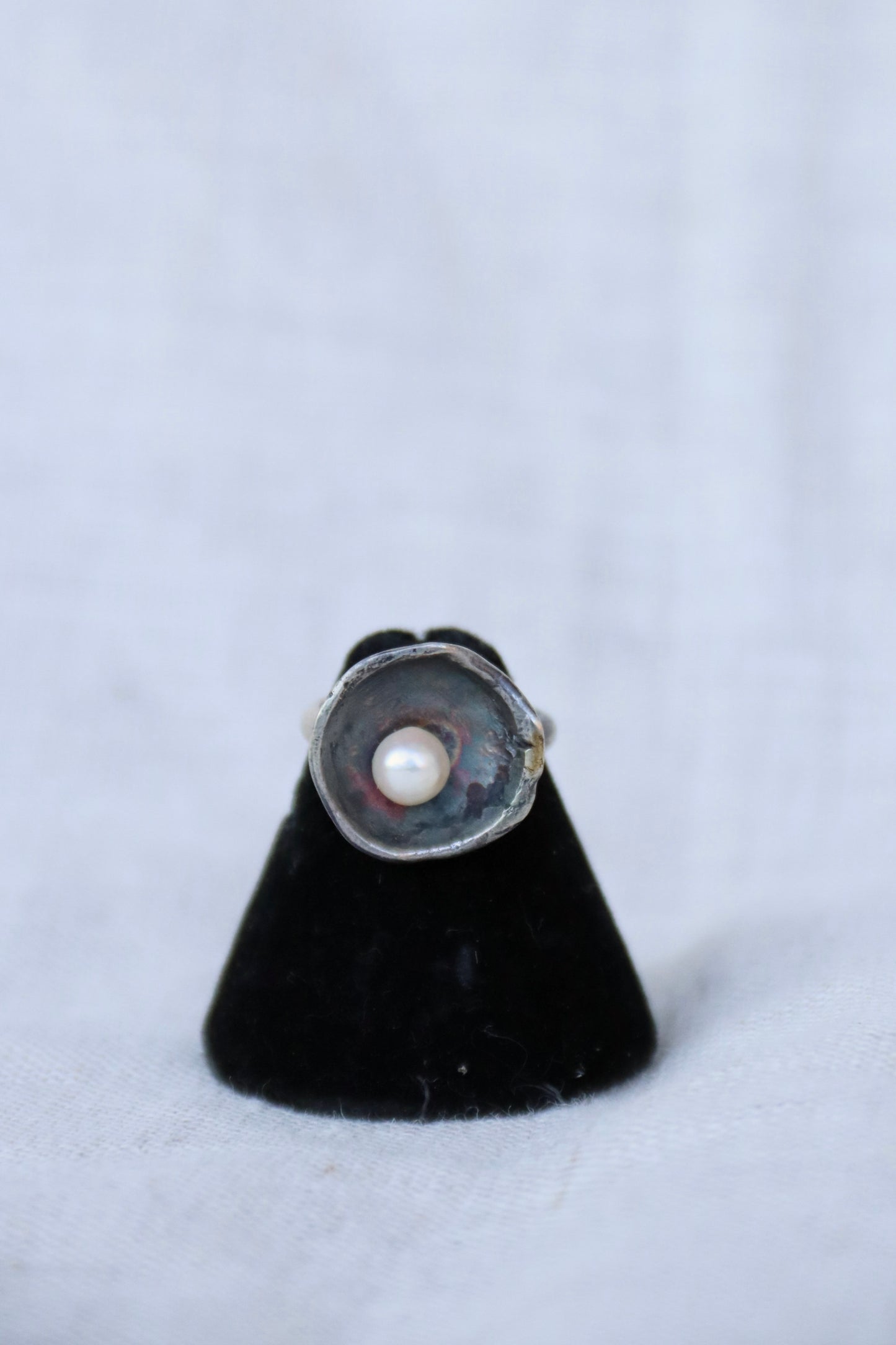 Parish wager cup ring with pearl
