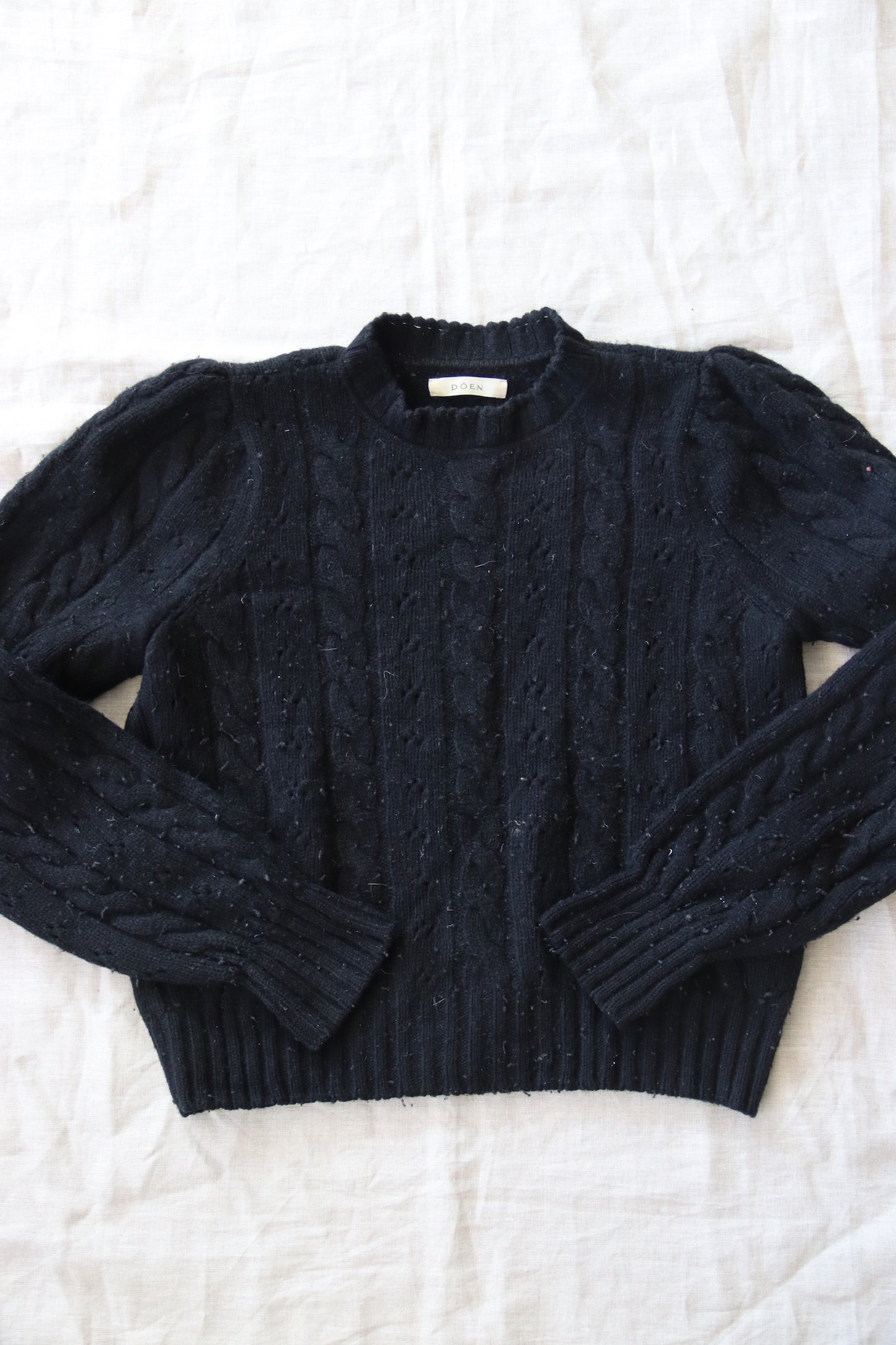 Doen Black Sweater