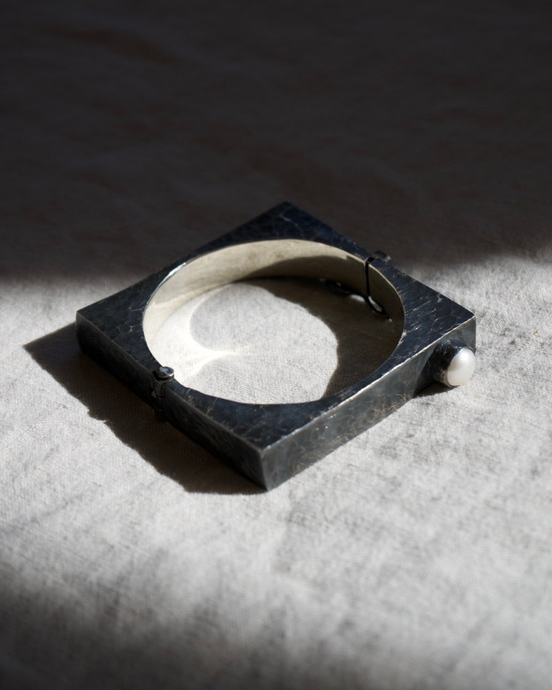 Balaam by Monica Zamoria "Geometrixs" Sterling Pearl Hinged Bangle
