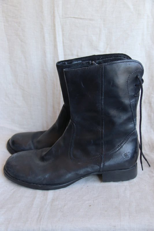 Born Black Leather Lace Up Boots - 10