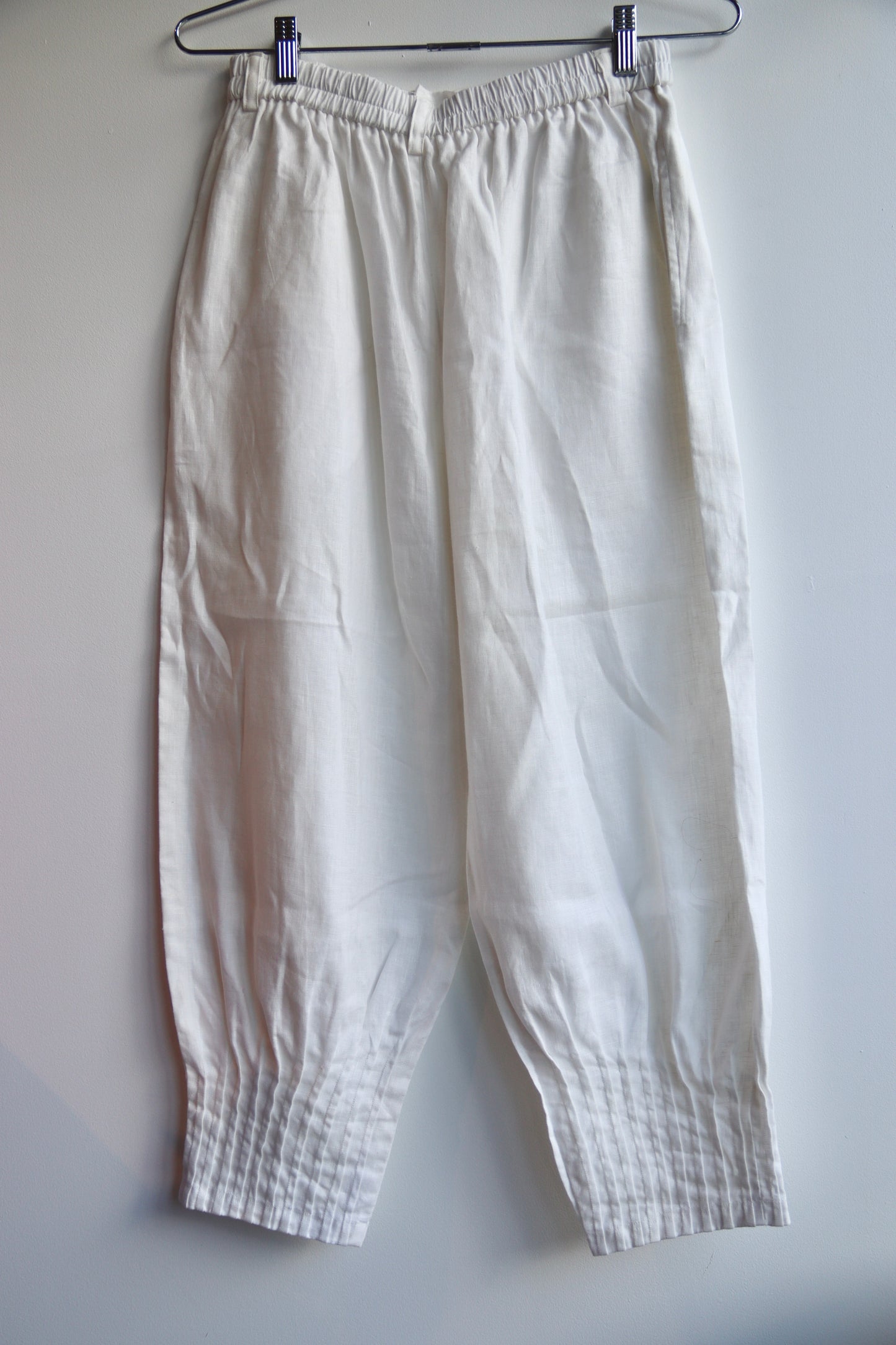 White Linen Pants with Alabaster Button