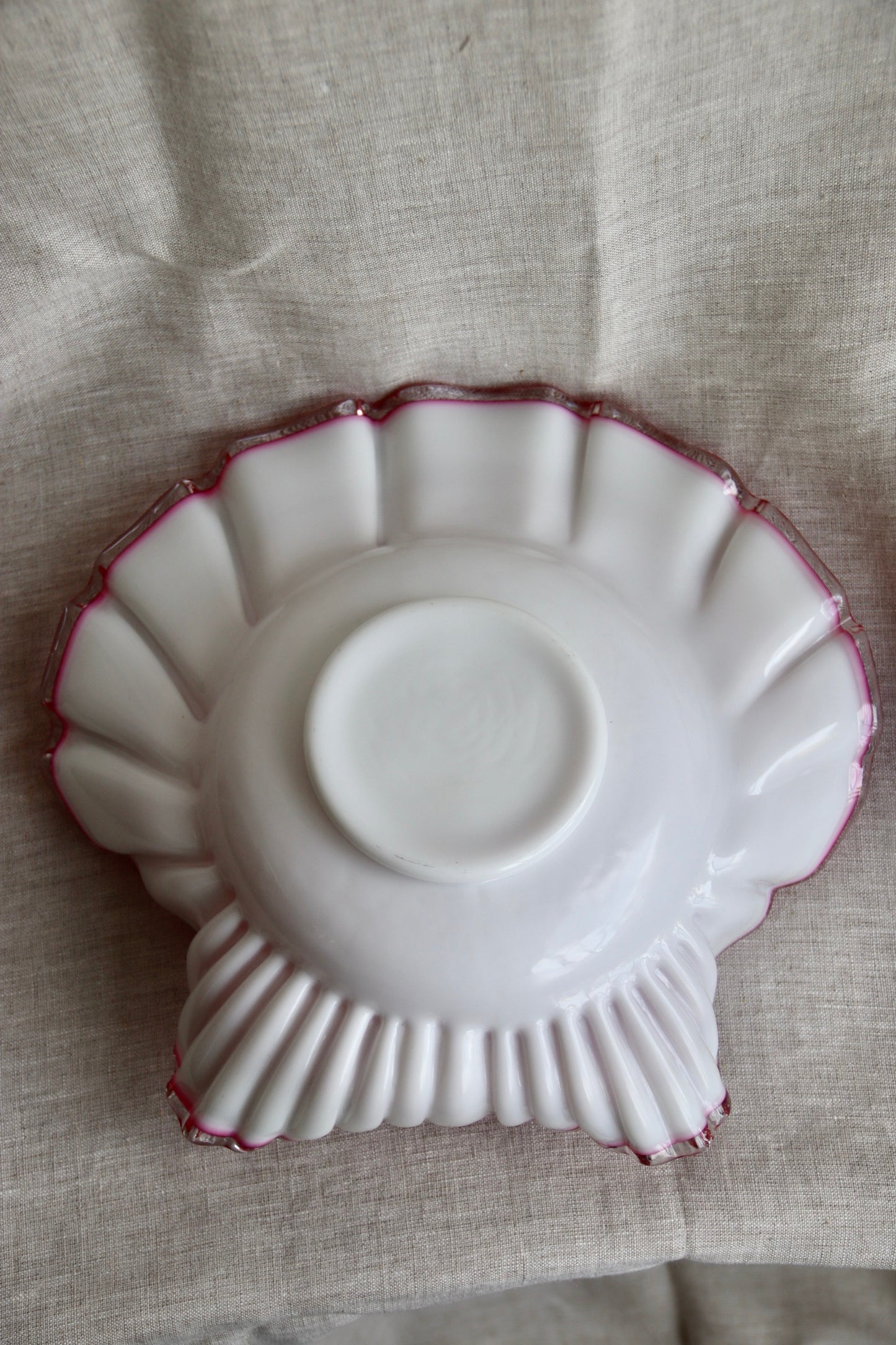 Fenton "Peach Crest" Pink Shell Shaped Glass Dish