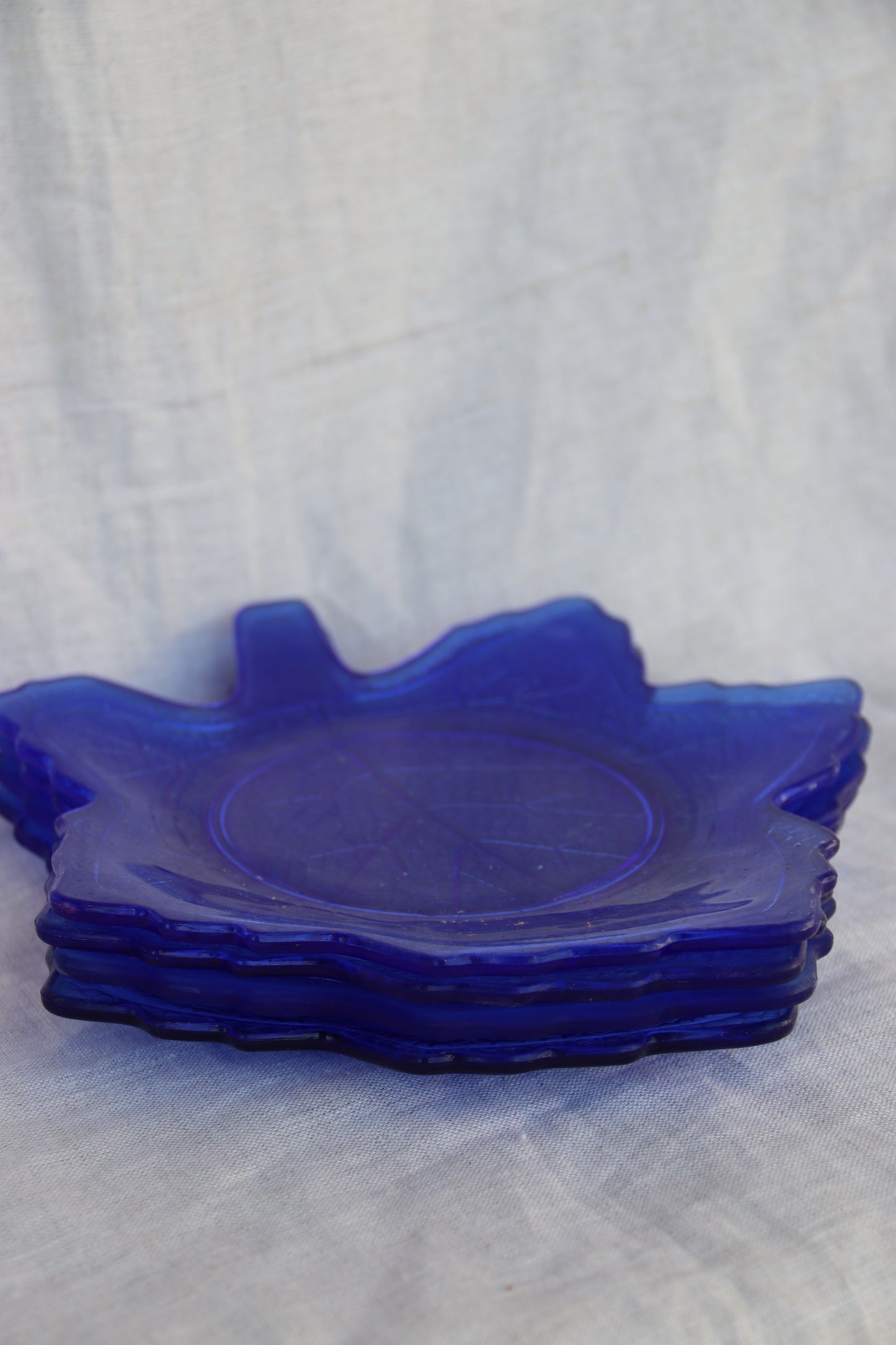 Set of 4 Cobalt Blue LE Smith Mt Pleasant Leaf Plates Dishes