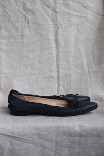 Manolo Blahnik Blue Leather Ballet Flats - 10.5