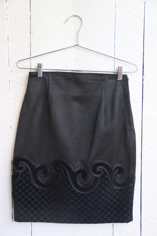 Genny Black Skirt