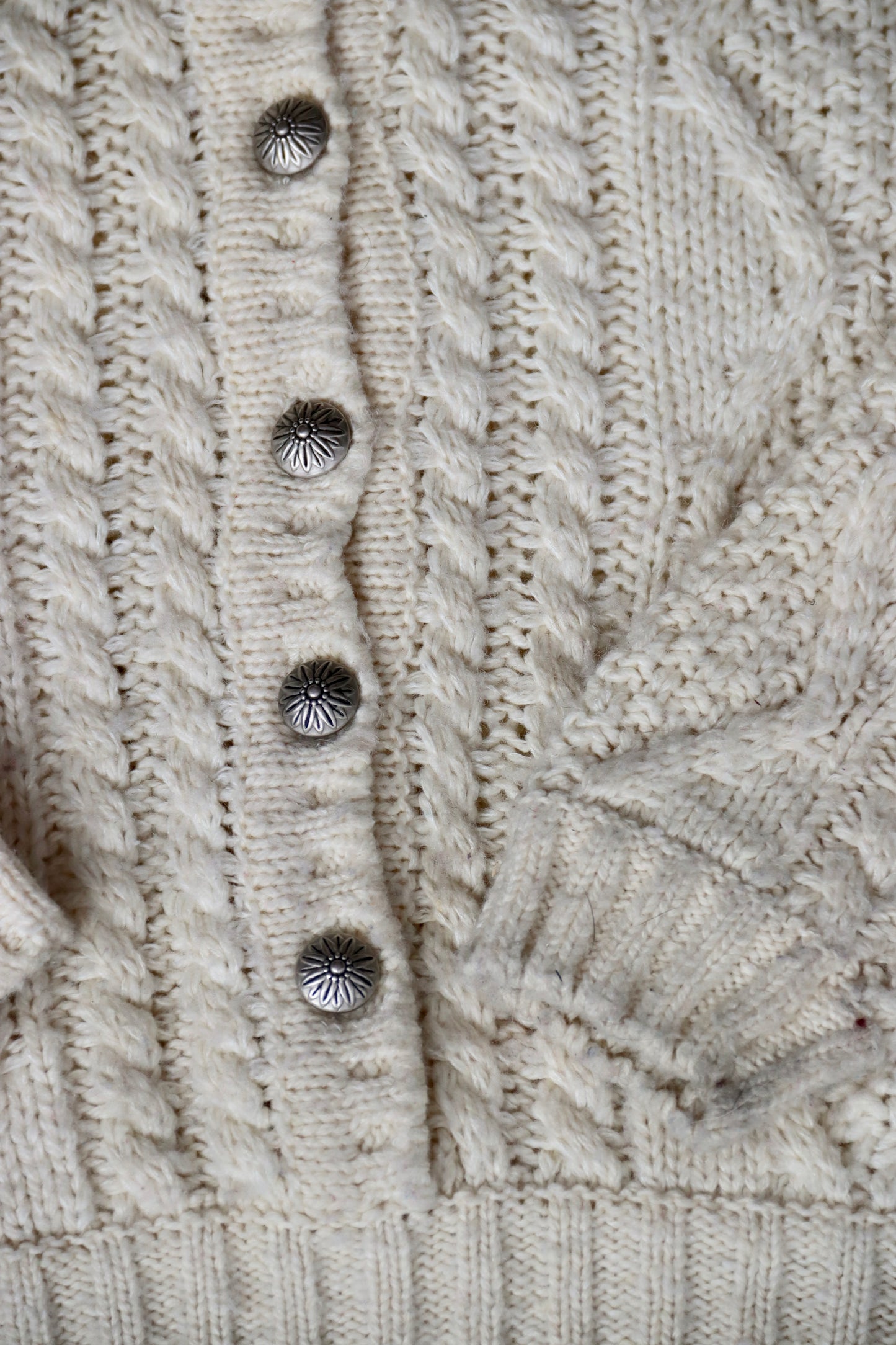 Vintage Liz Sport White Sweater