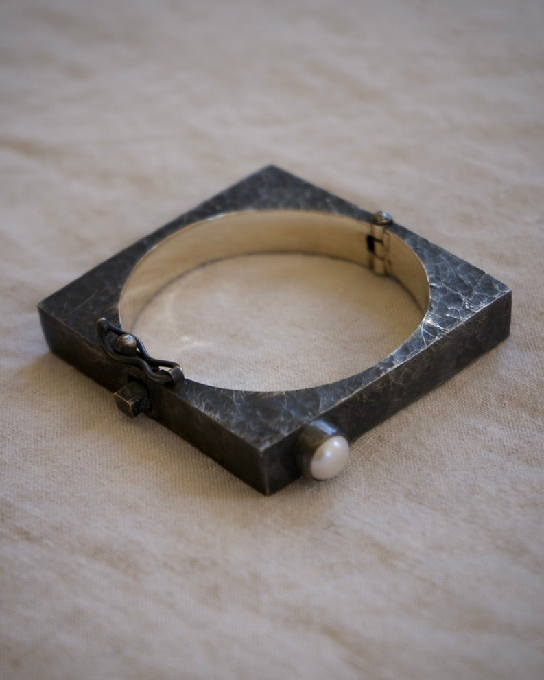 Balaam by Monica Zamoria "Geometrixs" Sterling Pearl Hinged Bangle