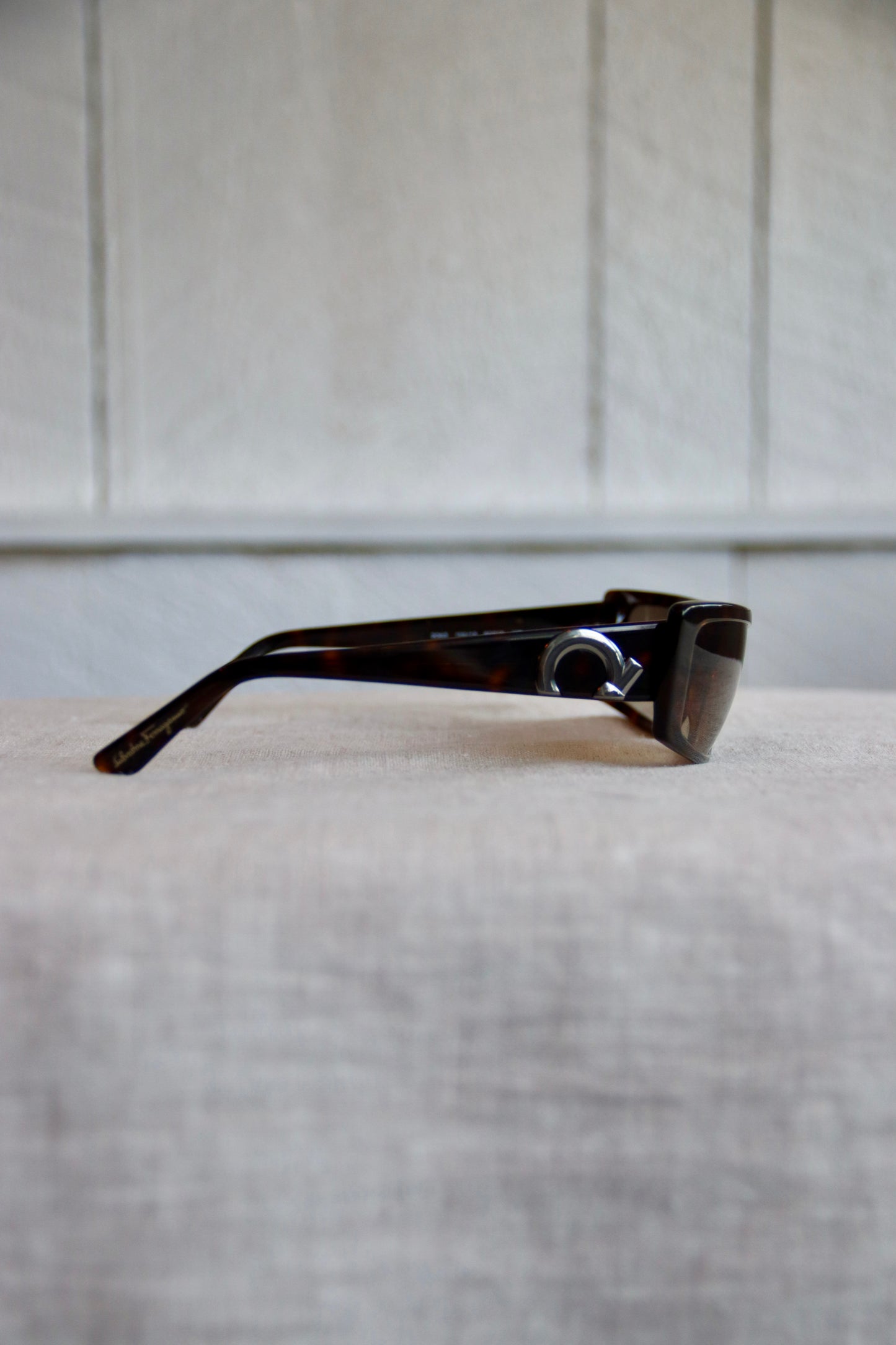 Salvatore Ferragamo Brown Marble Rectangle Sunglasses