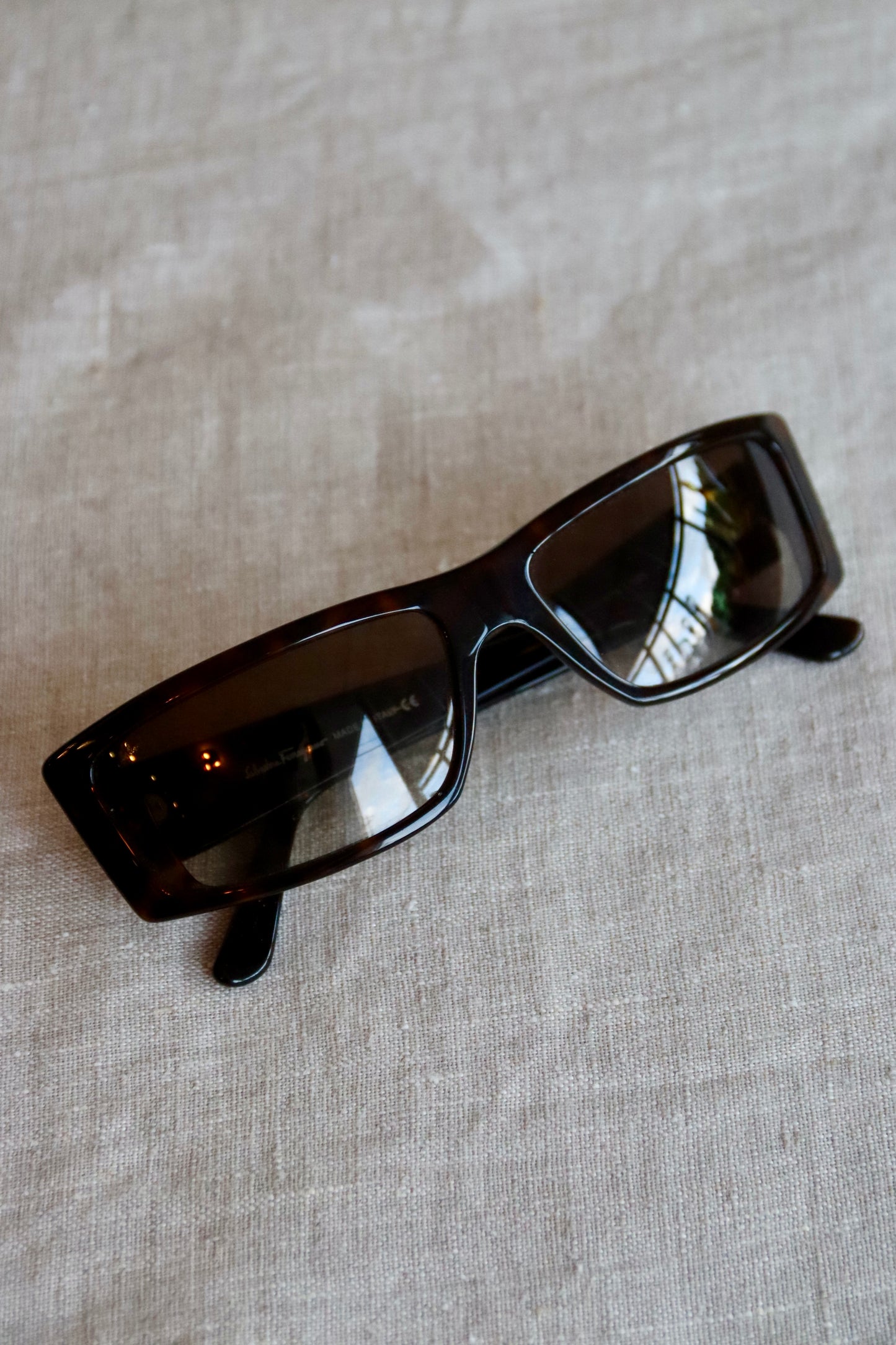Salvatore Ferragamo Brown Marble Rectangle Sunglasses