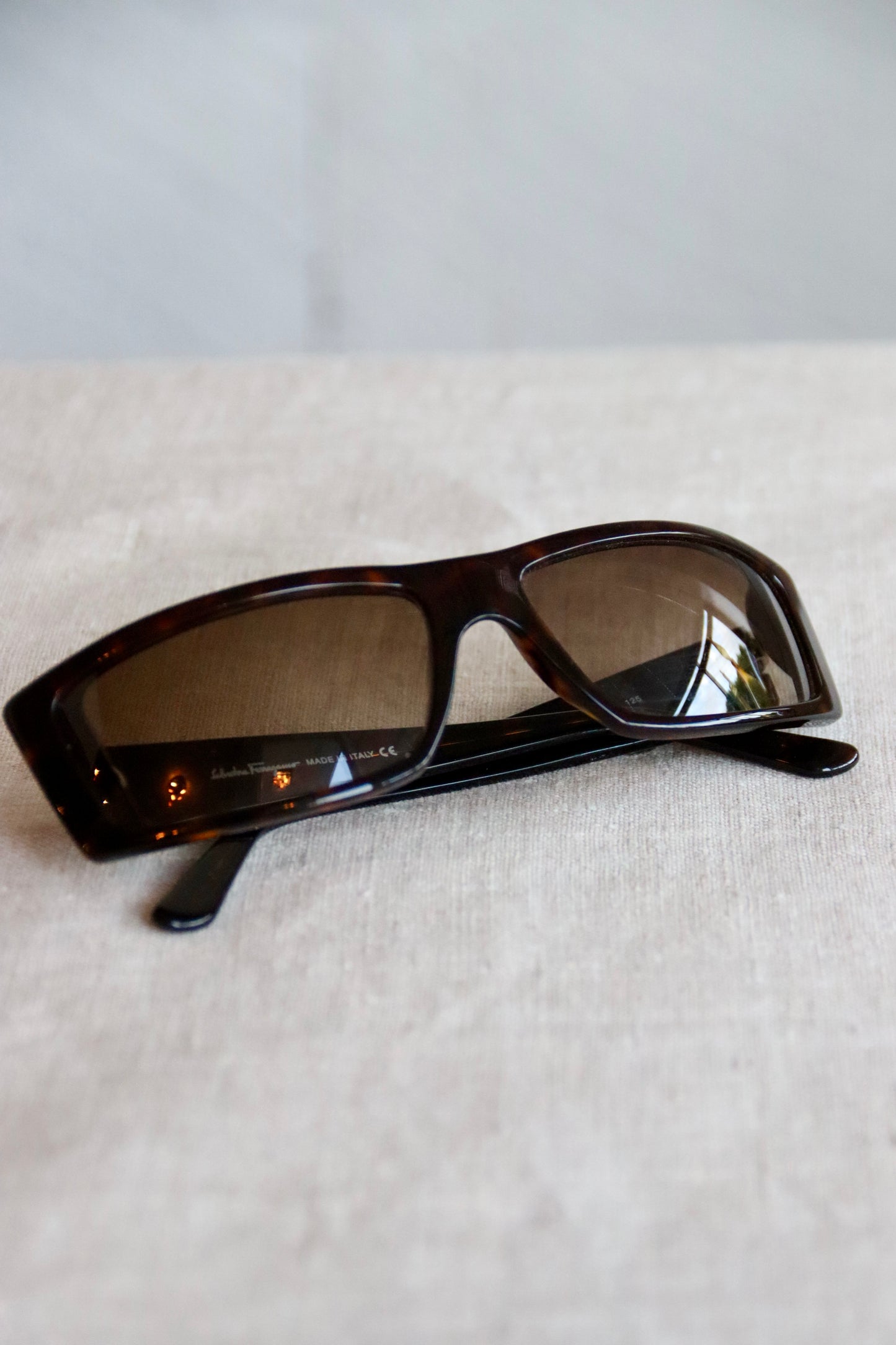 Salvatore Ferragamo Brown Marble Rectangle Sunglasses