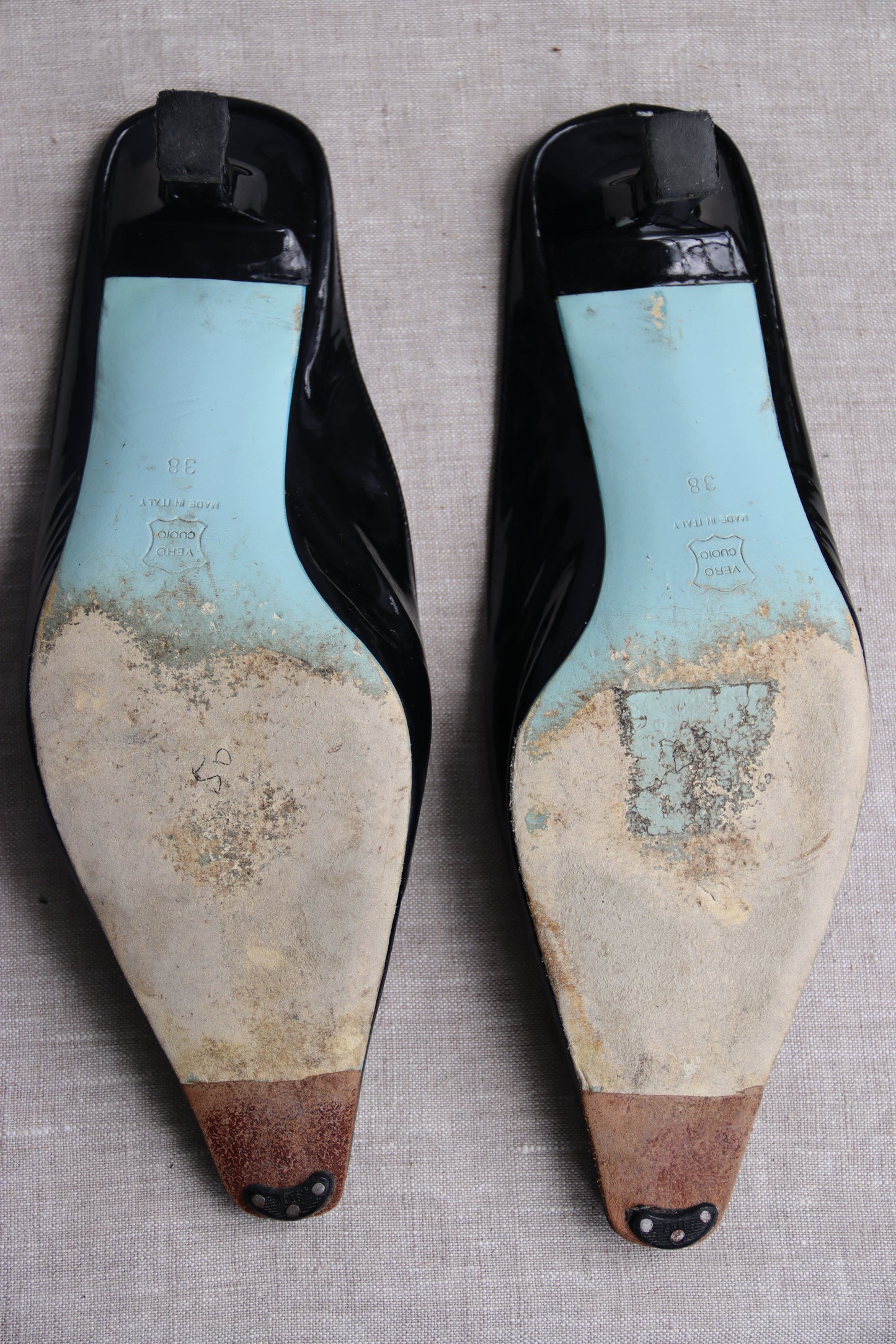 Mario Valentino Black Patent Leather Heels with Flowers