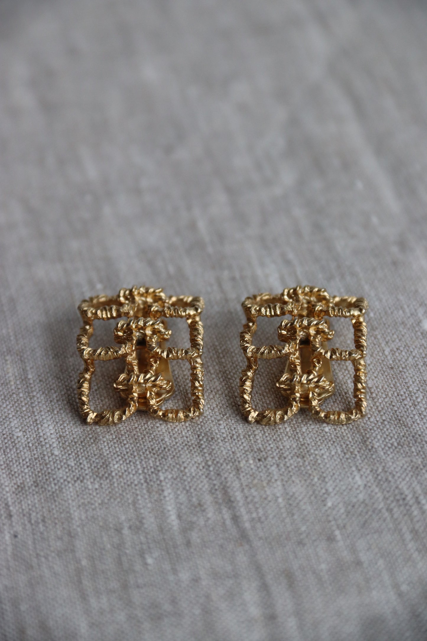 Gold Chain Clip On Earrings