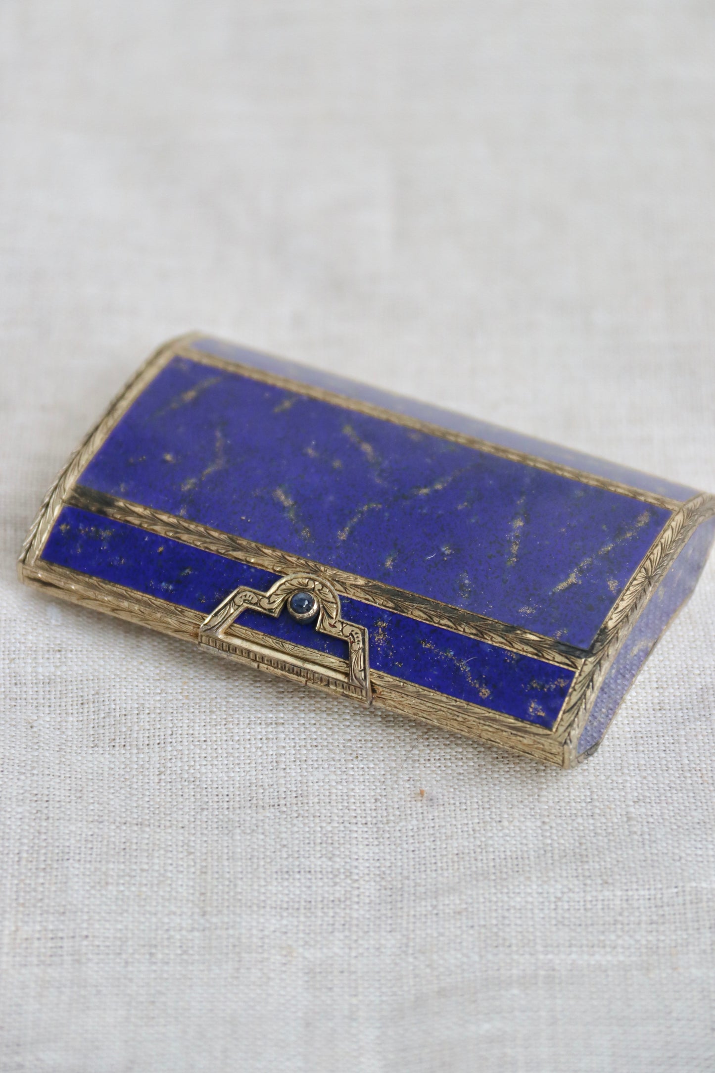 Lapis enamel silver case