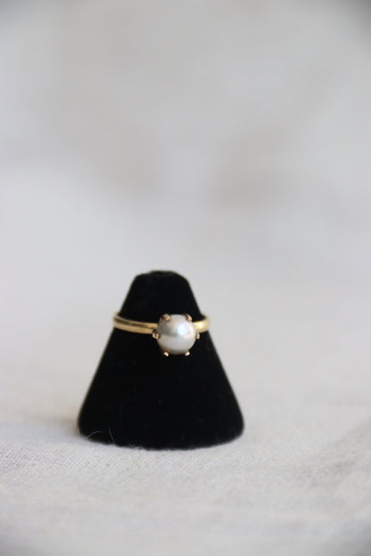 Pearl Solitaire Gold Ring