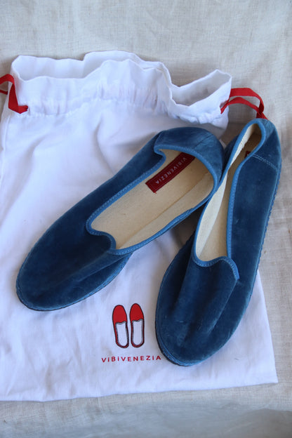 ViBi VENEZIA Blue Velvet Flats