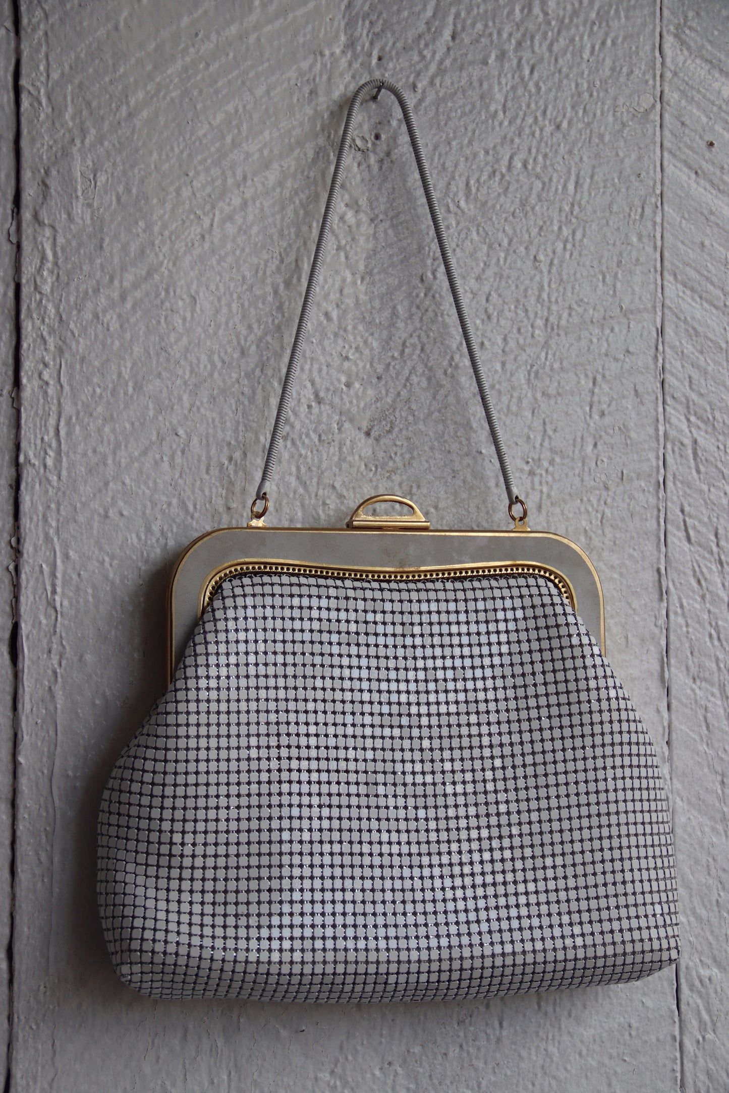 Vintage Yueton White Chain Mesh Purse with Gold Details