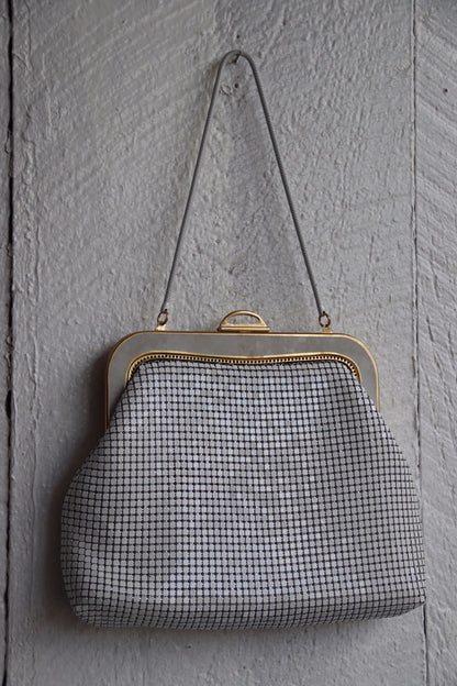 Vintage Yueton White Chain Mesh Purse with Gold Details