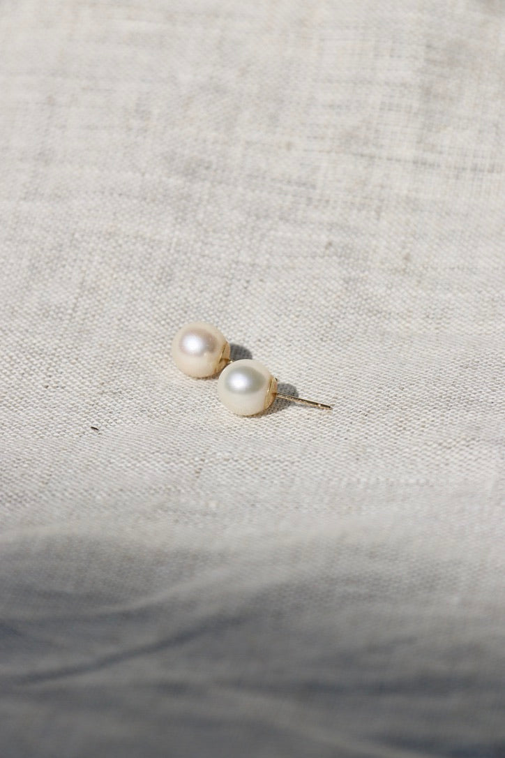 Pearl Stud Earrings - 14k Yellow Gold