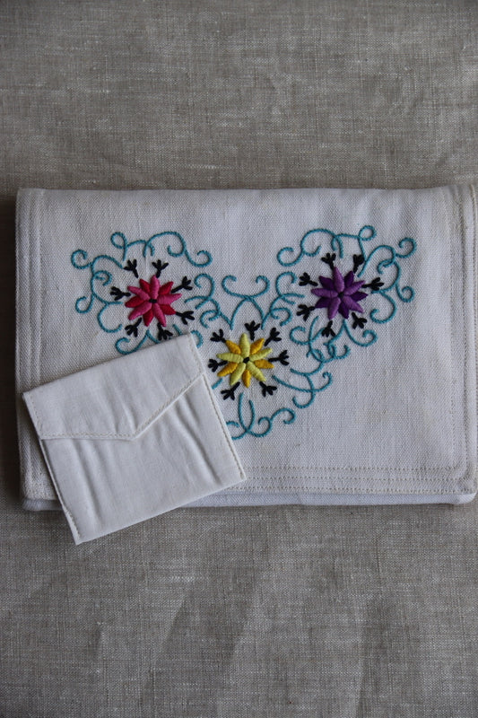 White Embroidered Floral Clutch