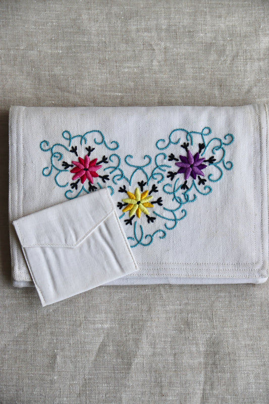 White Embroidered Floral Clutch