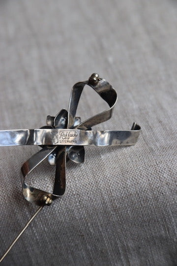 Sterling Silver Ribbon Bow Pin