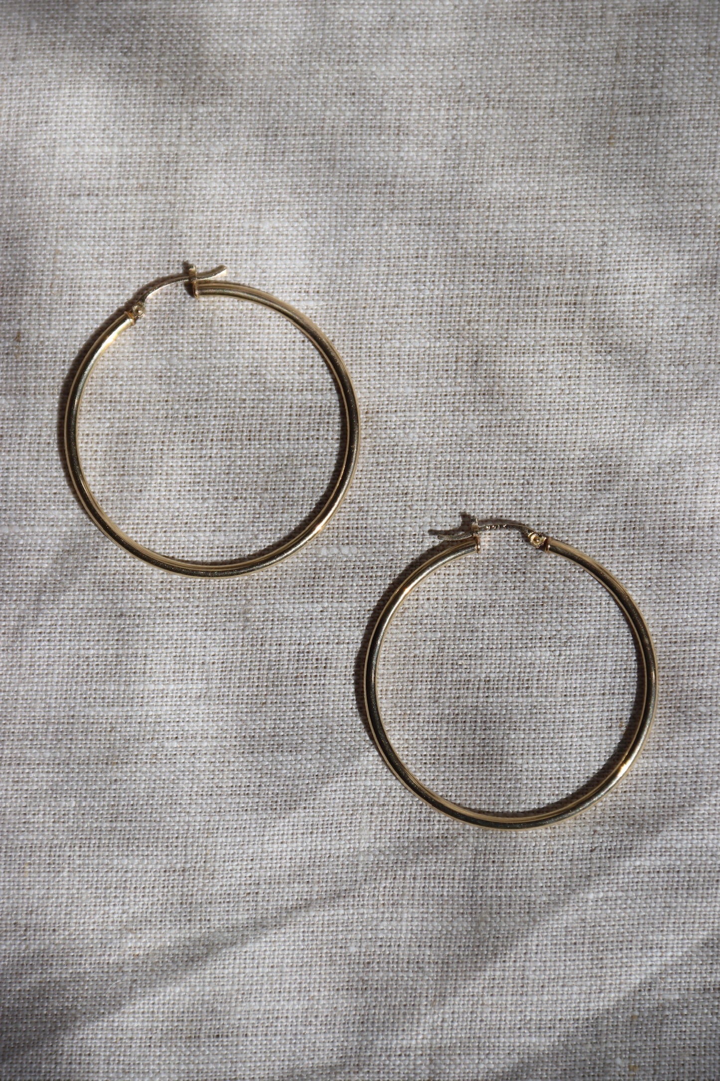 14k Yellow Gold Hoop Earrings - Large