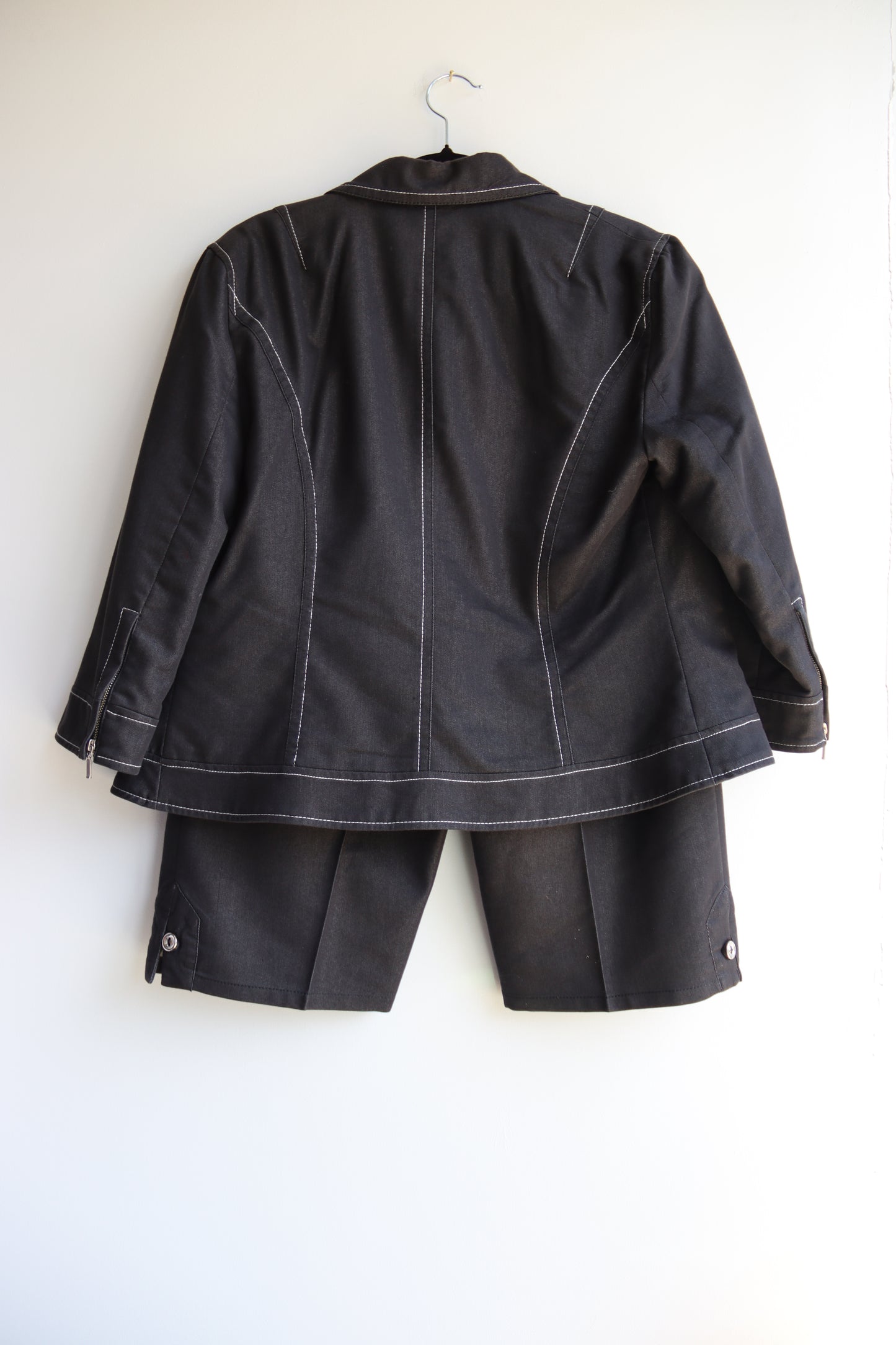 Conrad C Collection Contrast Jacket and Pant Set