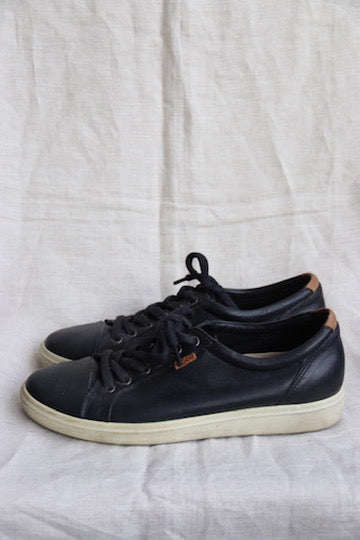 Ecco Black Leather Sneakers - 39