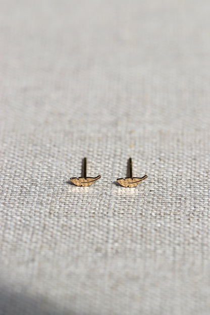 Zoe Chicco 14k Itty Bitty Feather Studs