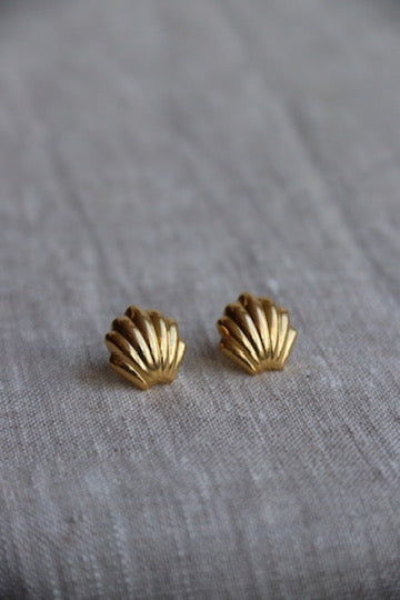 Gold Shell Studs