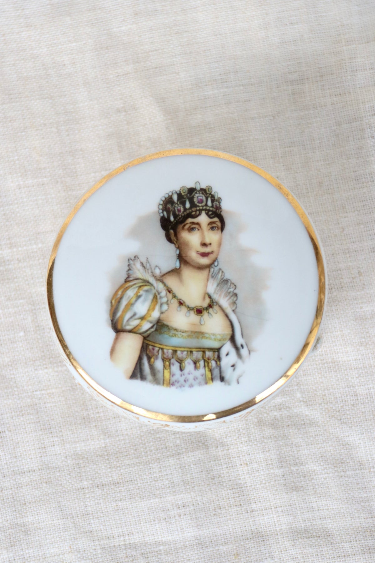 Limoges La Martinique Trinket Box with Josephine Bonaparte, Napoleon's Wife