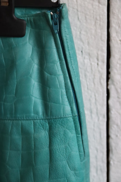 Variazioni turquoise leather skirt