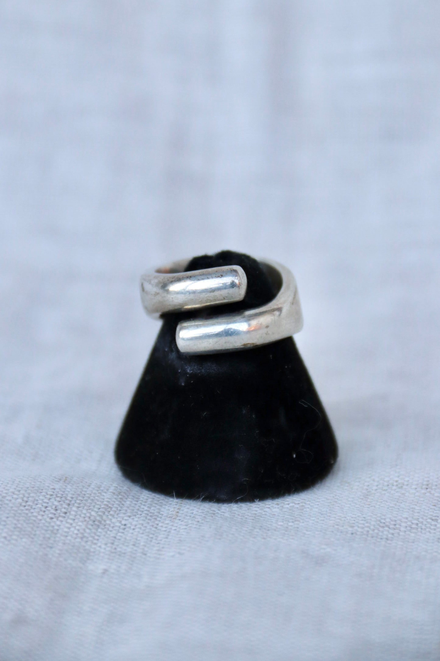 Sterling Silver Crossover Ring