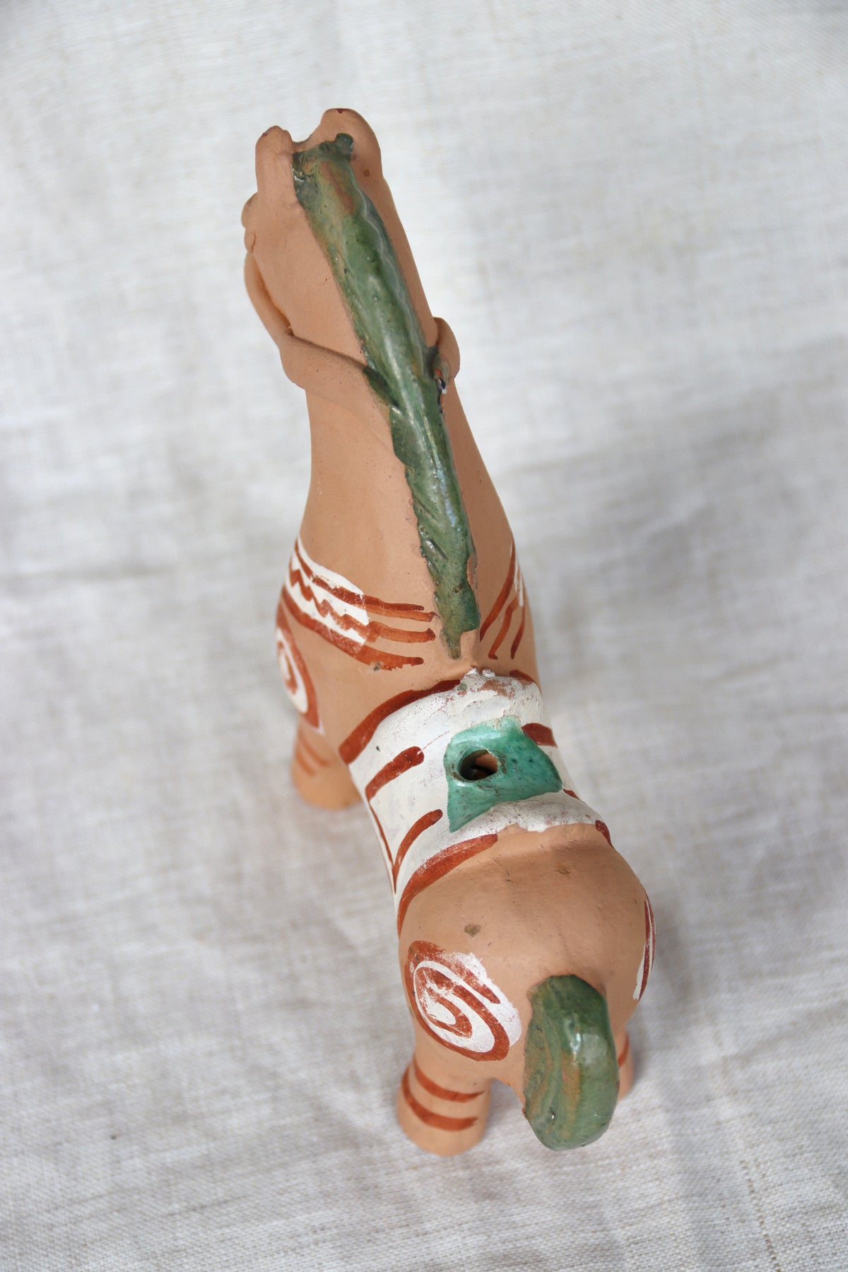 traditional hand-painted Peruvian pottery Caballo de Pucara horse figurine