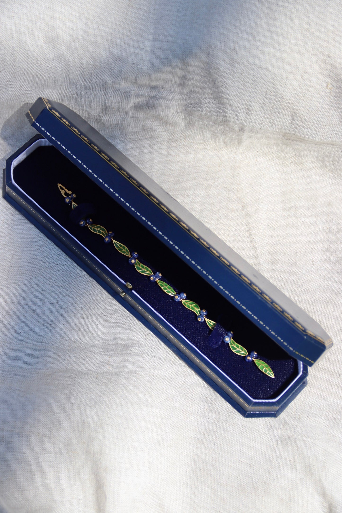 T.W. McClelland Sapphire Blueberry Bracelet - 18K Gold