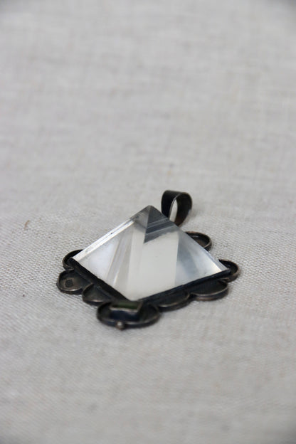 sterling silver pyramid pendant necklace - as is