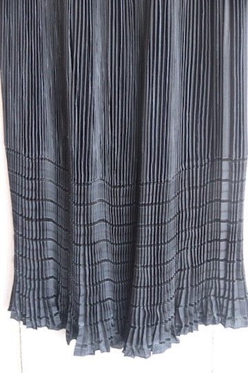 Laura Biagiotti Black Silk Pleated Skirt